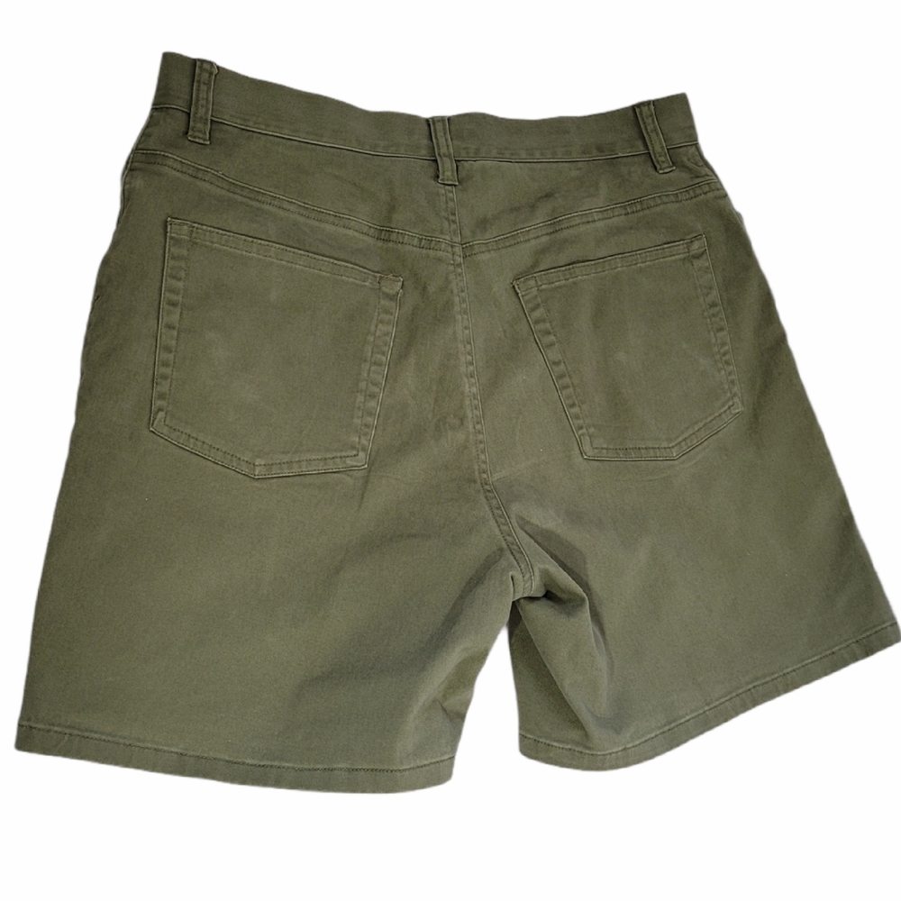 Jones Sport Olive Green Shorts - Picture 2 of 7